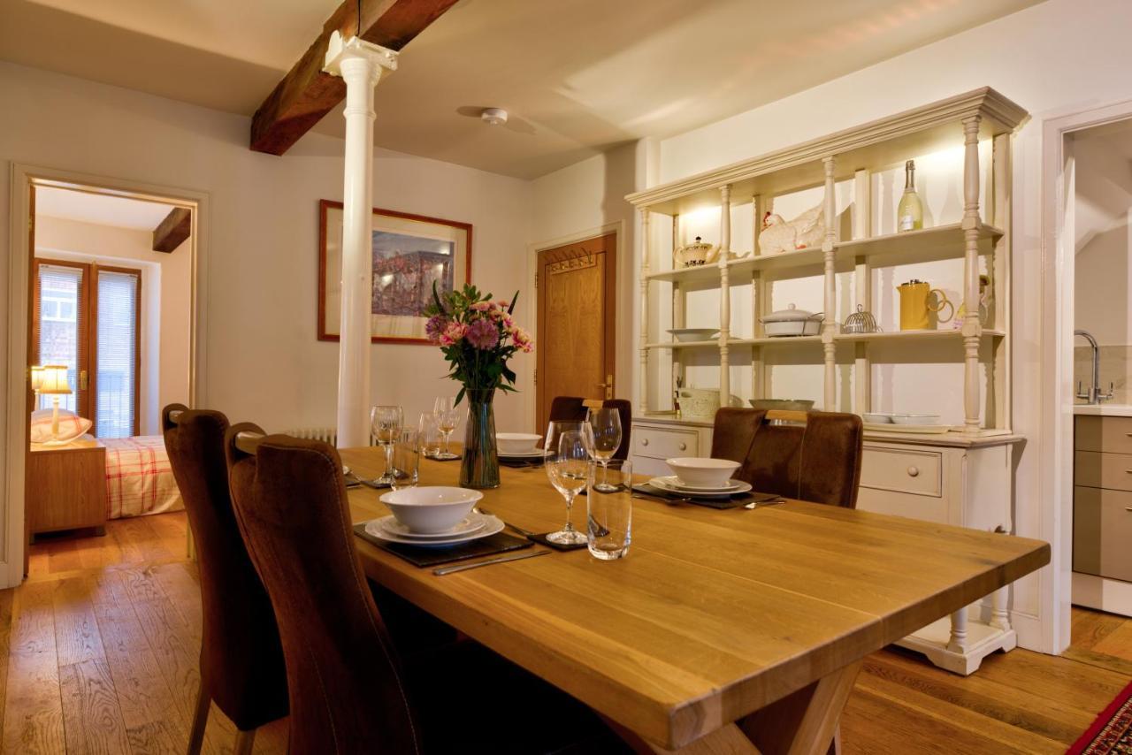 Stylish Town Centre Stay - 2-Bed Luxury Suite With Wifi Стамфорд Екстериор снимка