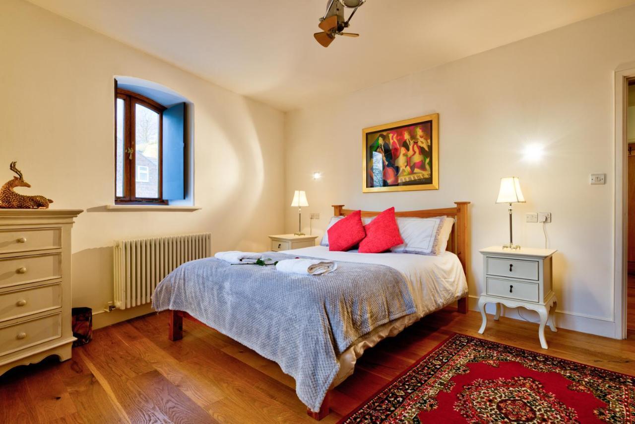 Stylish Town Centre Stay - 2-Bed Luxury Suite With Wifi Стамфорд Екстериор снимка